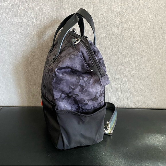 Sherpani Dispatch Convertible Backpack/Tote - Dream Camo - Picture 8 of 9